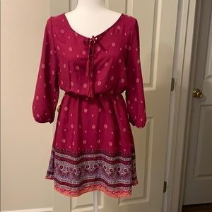 Cute boho style dress size small.